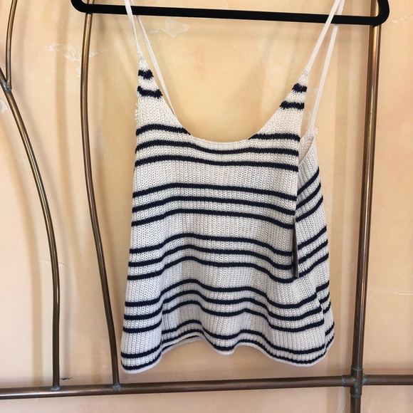 Top - Picture 2 of 5